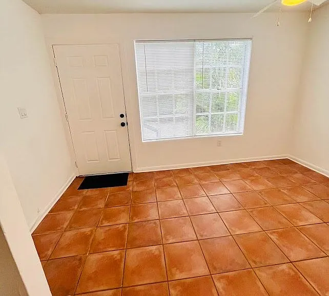 2573 Trapp Ave #B — Photo 11