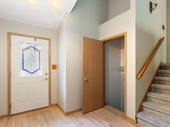 2nd image of 30 S Grant St