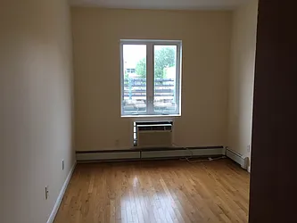 Rented by Fotini P Liaperdos, LREB