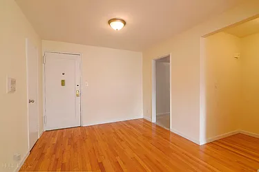 Rented by Hillel Realty Group