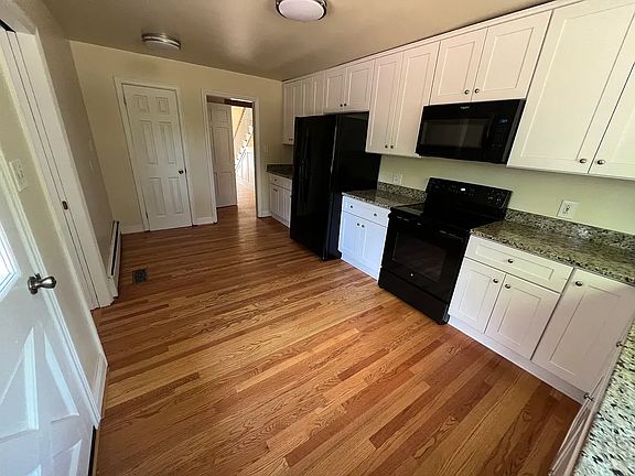 5th image of 507 Preston Ave