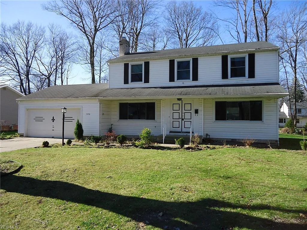 1036 Oakview Dr photo 1