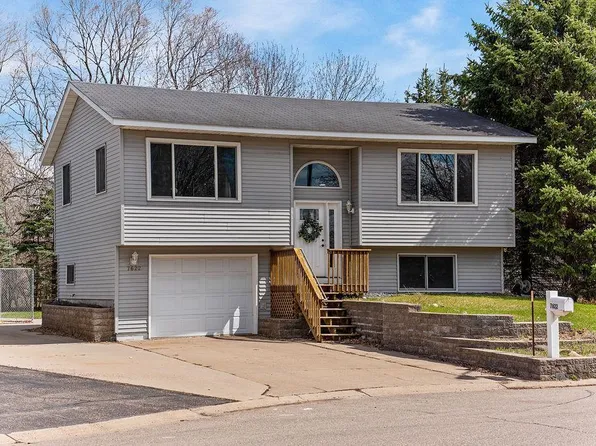 7622 Aldrich Cir N, Brooklyn Park, MN 55444