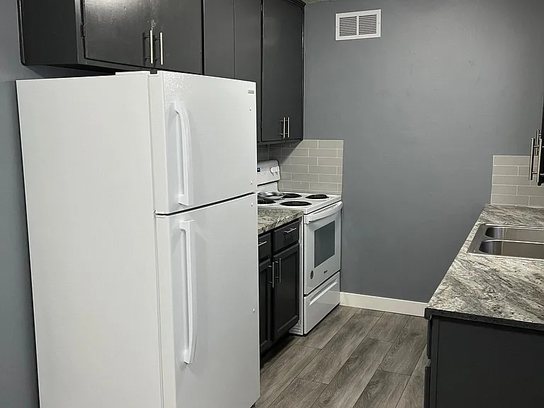3317 S Osage Ave — Photo 8