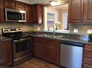 3925 Seeman Rd, Virginia Beach, VA 23452