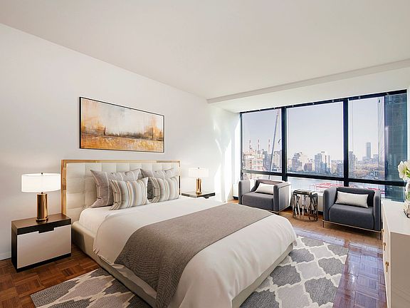 3rd image of 420 E 61st St APT 21