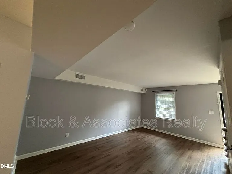 4808 Blue Bird Ct #D — Photo 20