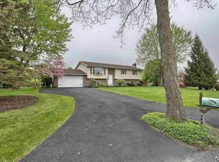 349 Sarhelm Rd, Harrisburg, PA 17112