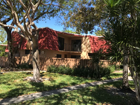 8123 Severn Dr APT C, Boca Raton, FL 33433