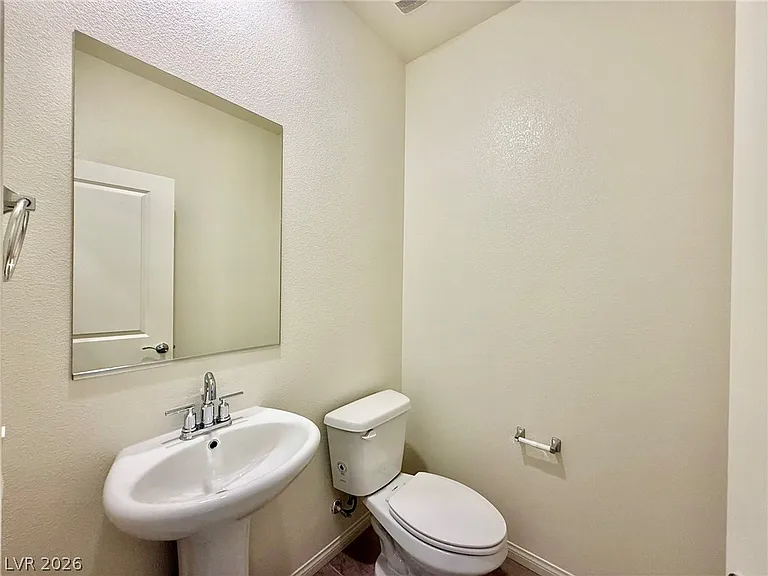1085 Gentle Swan St — Photo 6