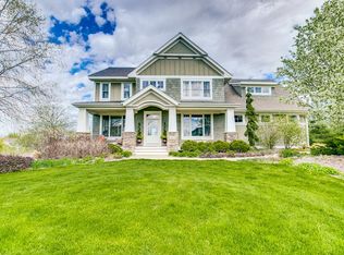 19675 Foxfield Dr, Prior Lake, MN 55372