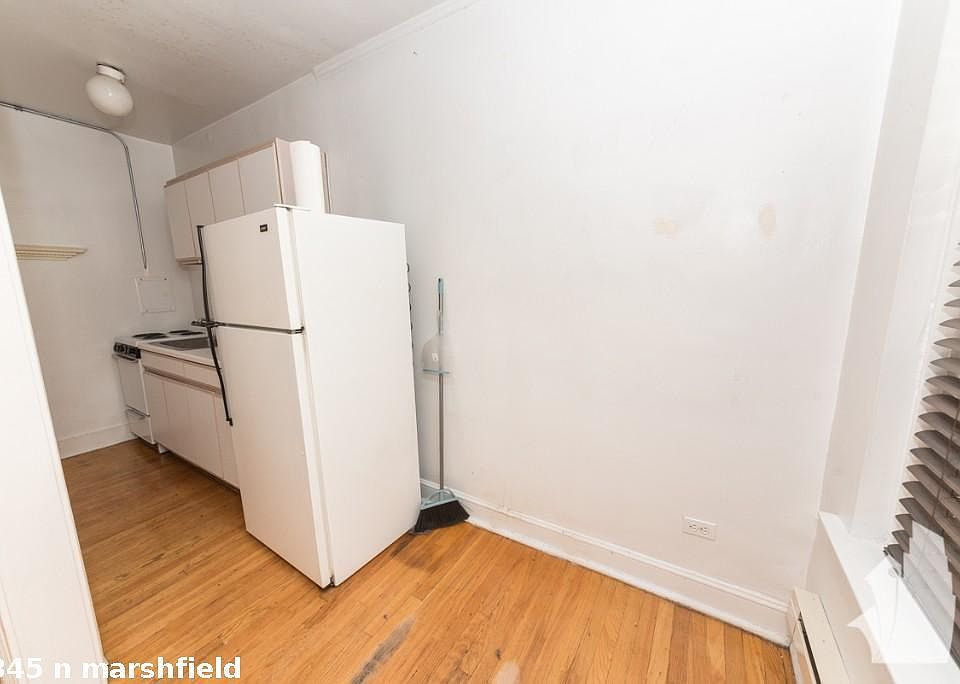 1st image of 3345 N Marshfield Ave #1827