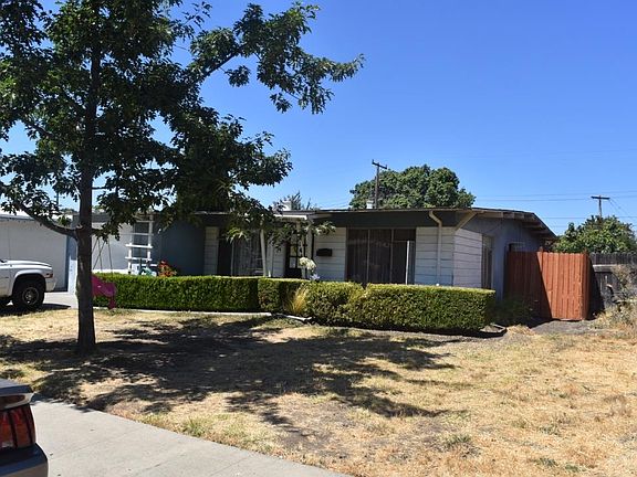 2nd image of 1449 Freeland Dr