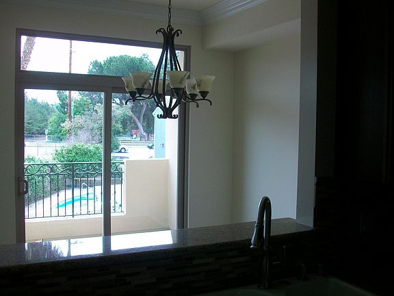 3rd image of 4440 Vantage Ave APT 203