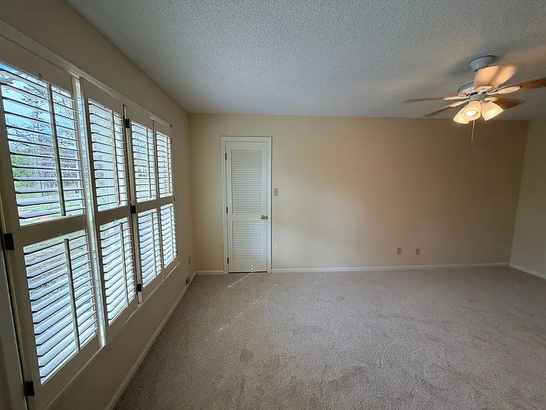 2124 Northwood Cir — Photo 23
