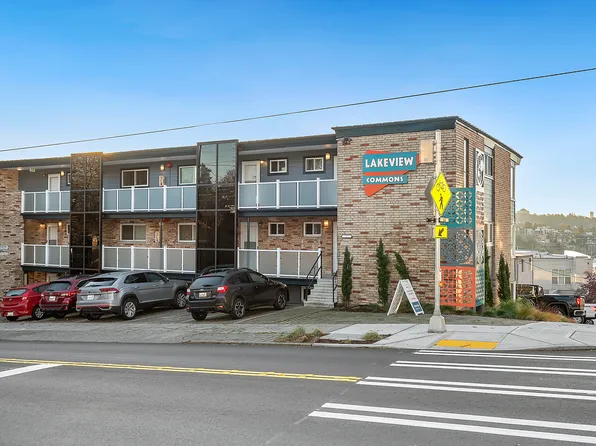 201 NE 40th St APT 202, Seattle, WA 98105