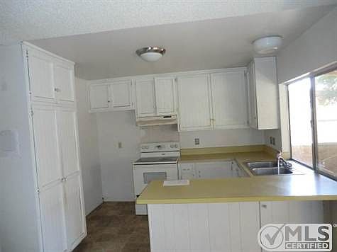 4th image of 3821 Coleman Ave