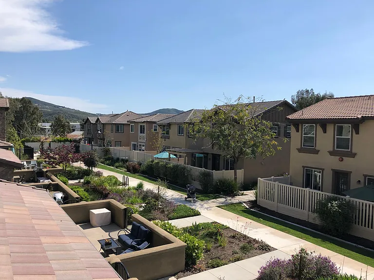 460 Prosperity Dr — Photo 13