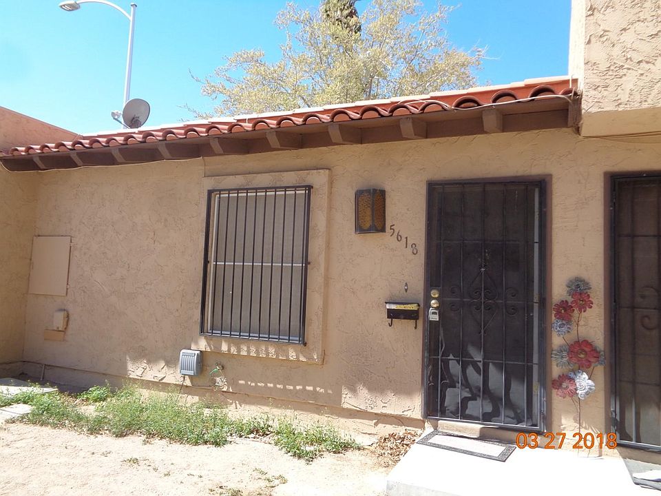 Front of Townhome