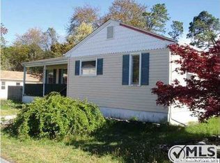 983 Rosewood Ave, Brick, NJ 08723