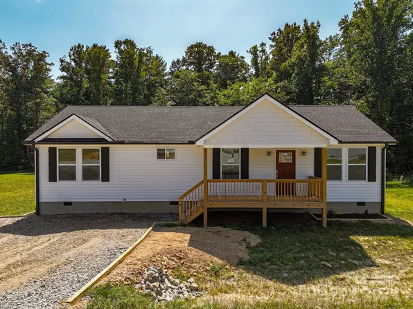 252 Tuttle Rd, Hendersonville, NC 28792