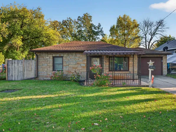 1232 Wellington St, Bay City, MI 48706