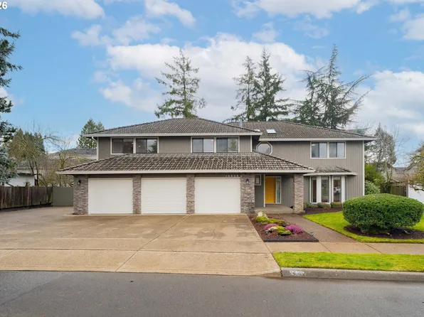 16505 SE Fisher Dr, Vancouver, WA 98683