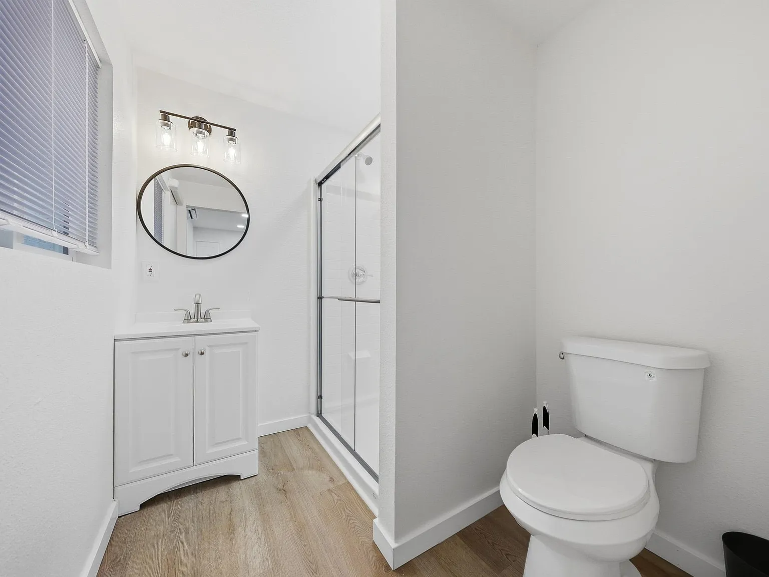 4 bed, 9.0 bath, 2886 sqft, $1,239 — Photo 3