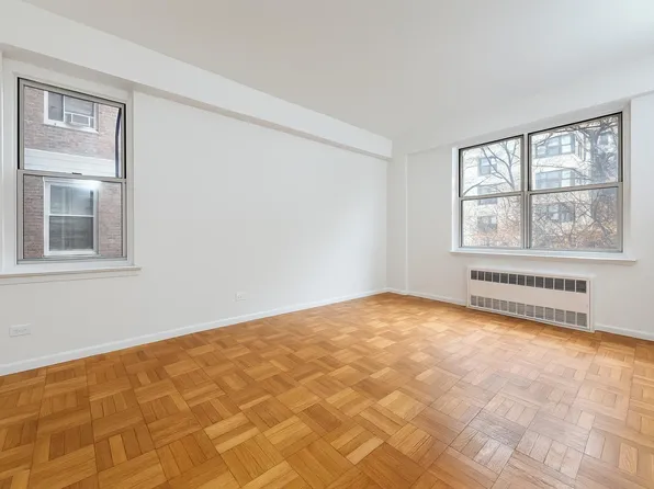 66 Overlook Terrace image 4 of 12