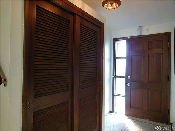 5th image of 2950 Cloverfield Dr SE
