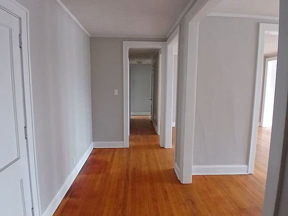 4th image of 200 Steward Ave #504-F-B4