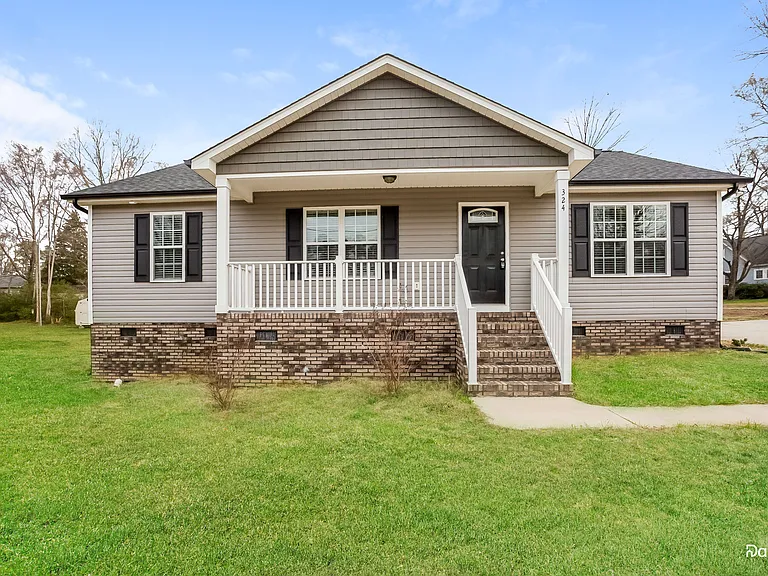 324 Rowan Mill Rd — Photo 1
