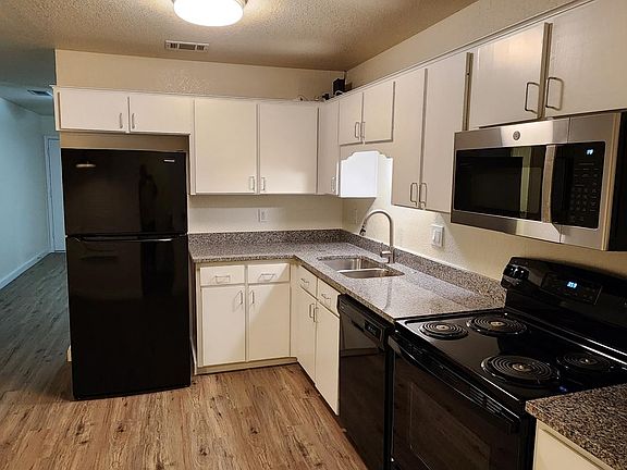 Another view of kitchen.