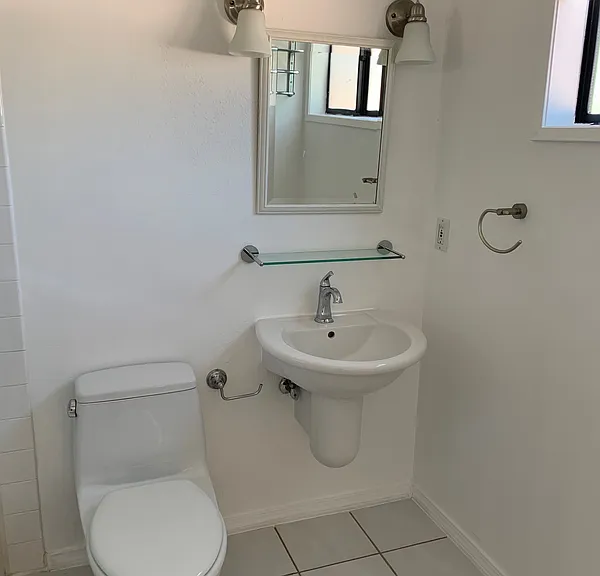 2615 W Grand Ave #A — Photo 21