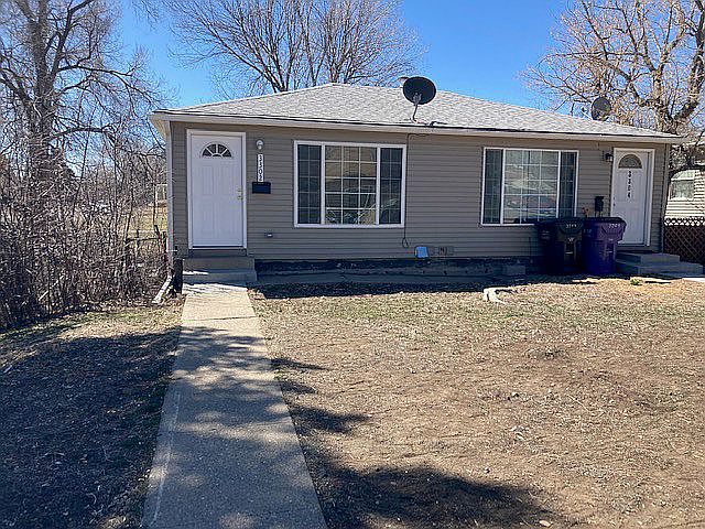 front 1/2 duplex for sale