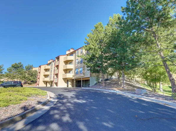 Americana Lakewood Apartments