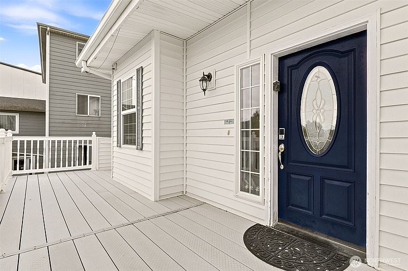 2nd image of 855 Ocean Shores Boulevard NW #101