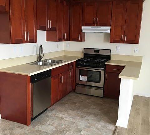 3rd image of 1147 Elm Ave APT 103