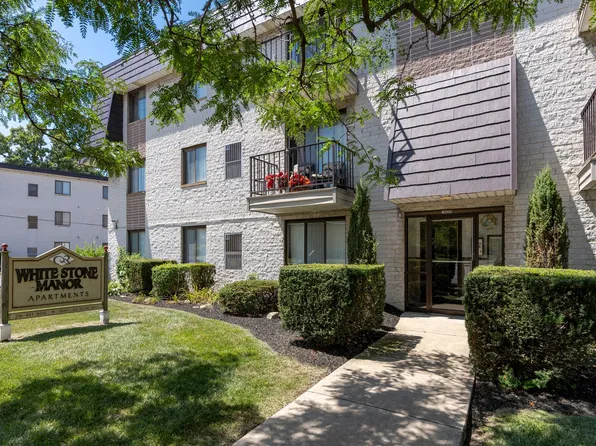 White Stone Manor 1, 18009 Lakeshore Blvd #102, Cleveland, OH 44119