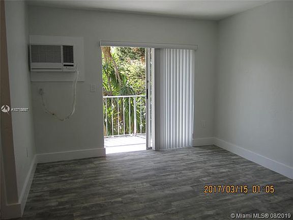 4th image of 1860 Venice Park Dr APT 217