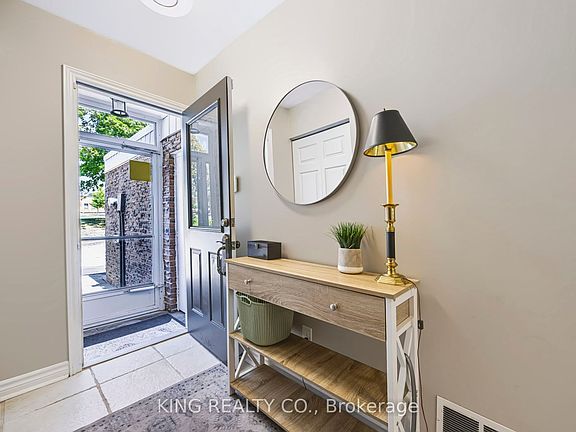 4th image of 2140 Upper Middle Rd #1