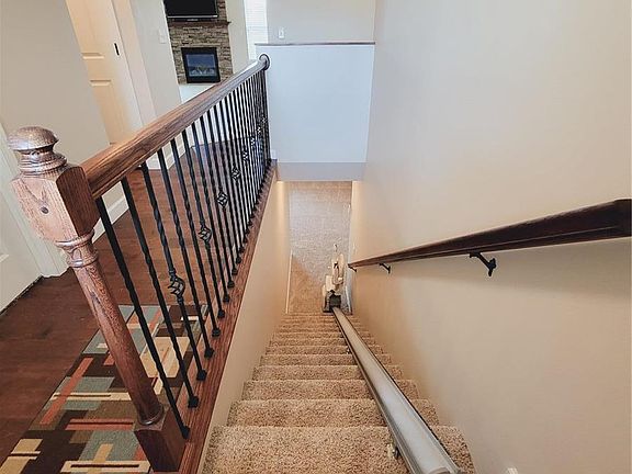 4th image of 2063 Briarbend Ct