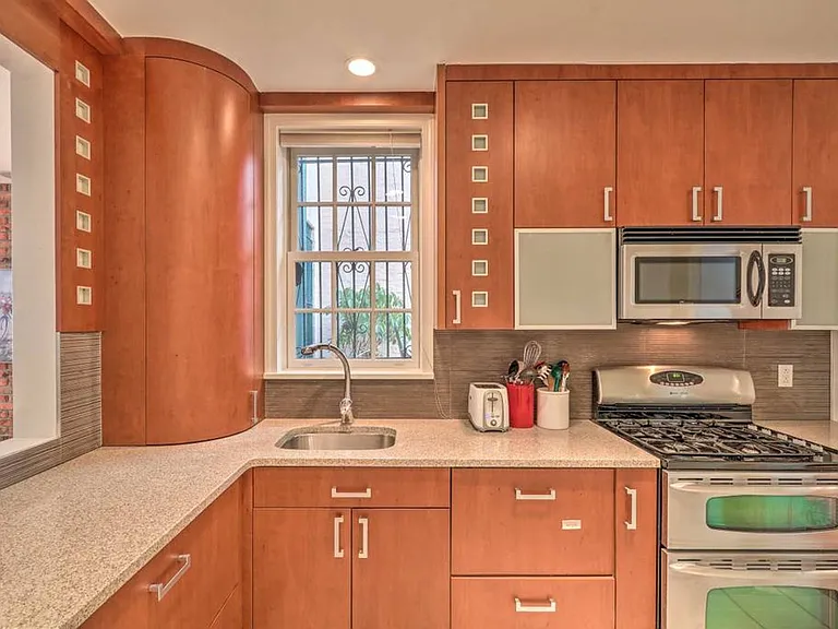 1831 Spruce St #2 — Photo 7