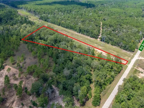 261 Big Buck Dr, Cleveland, TX 77328
