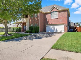 4501 Woodcrest Ln, Mansfield, TX 76063