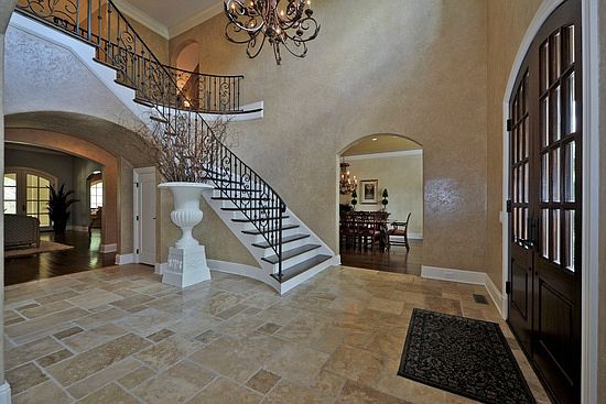 4th image of 1606 Whispering Hills Dr