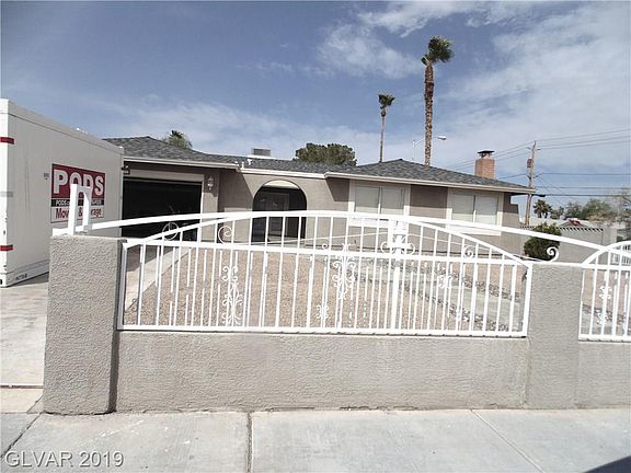 2nd image of 4711 Avenida Del Diablo
