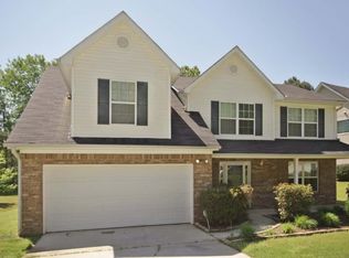 3975 Waters End Ln, Snellville, GA 30039