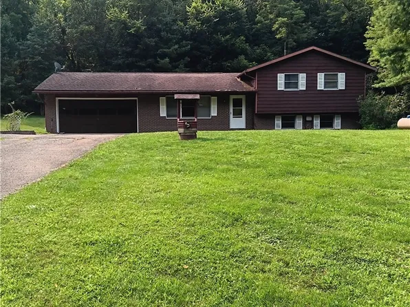 12670 Long St, Byesville, OH 43723