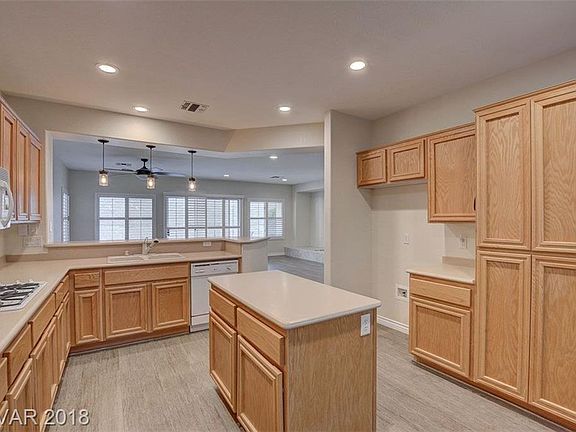 5th image of 1680 Rockcrest Hills Ave